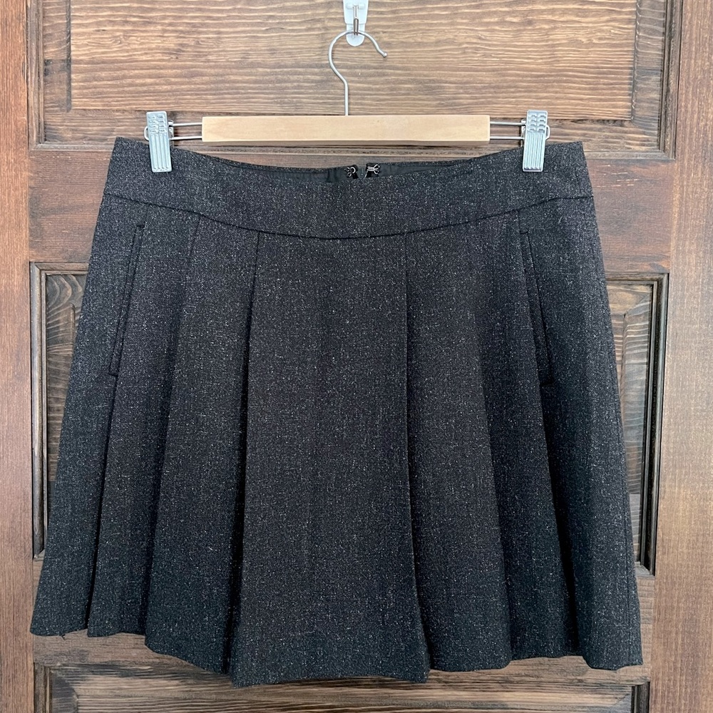Charcoal marled Gap pleated mini skirt, size 4